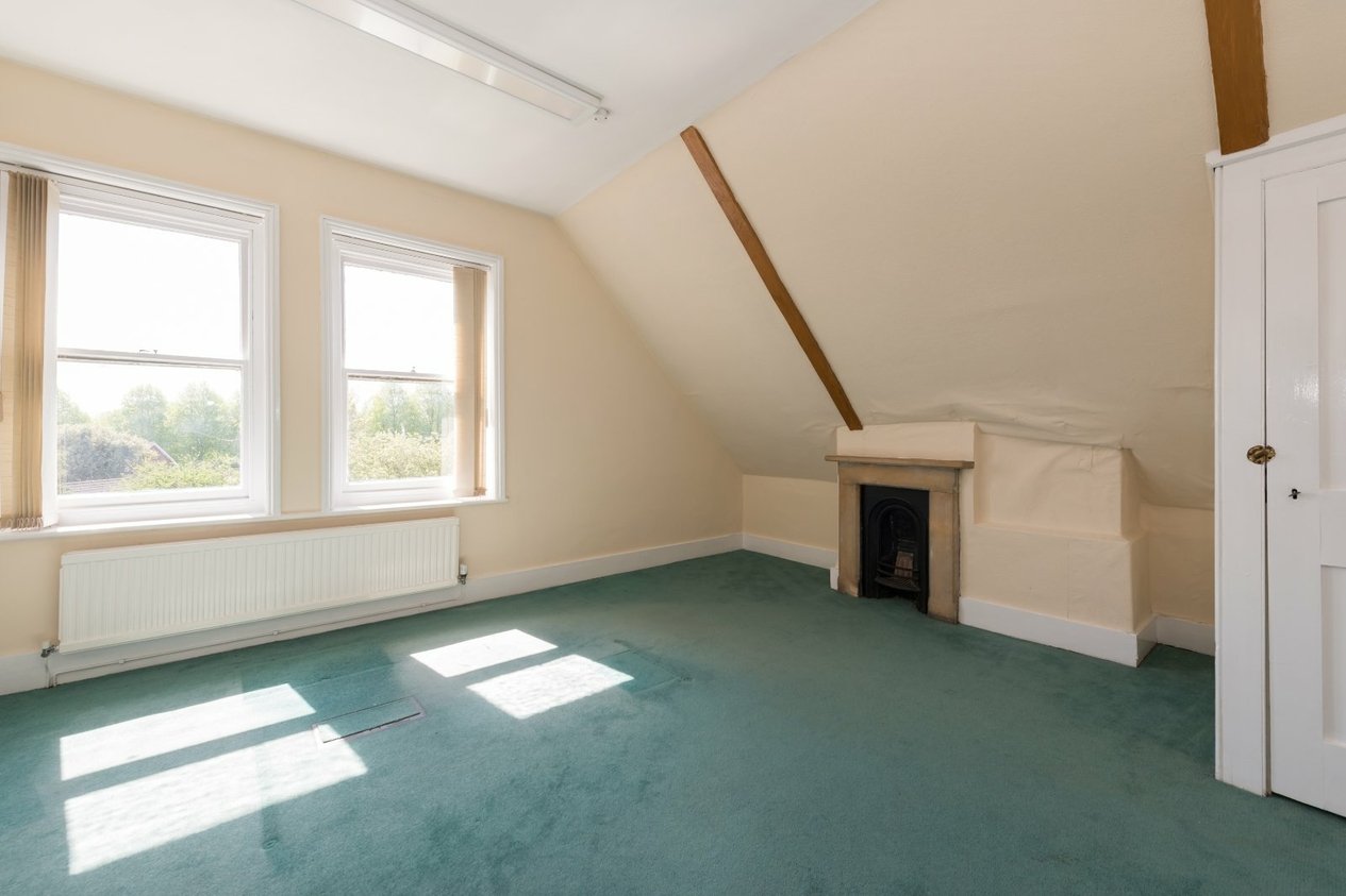 Properties For Sale in London Road Canterbury