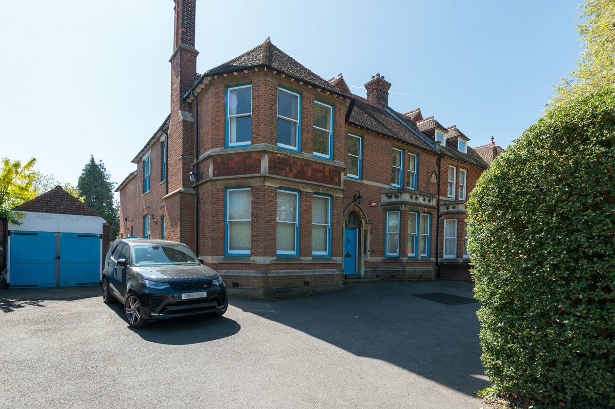 Properties For Sale in London Road Canterbury