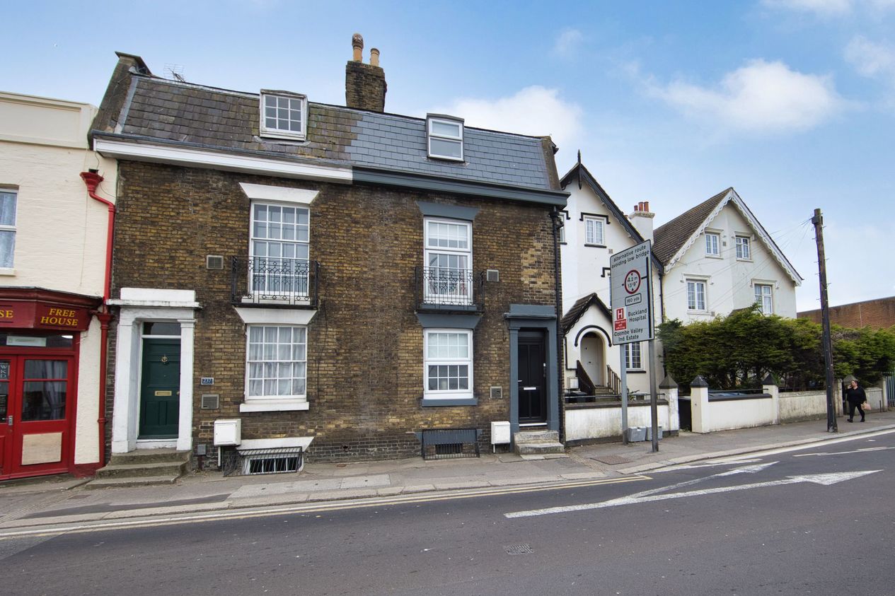 Properties For Sale in London Road  Dover