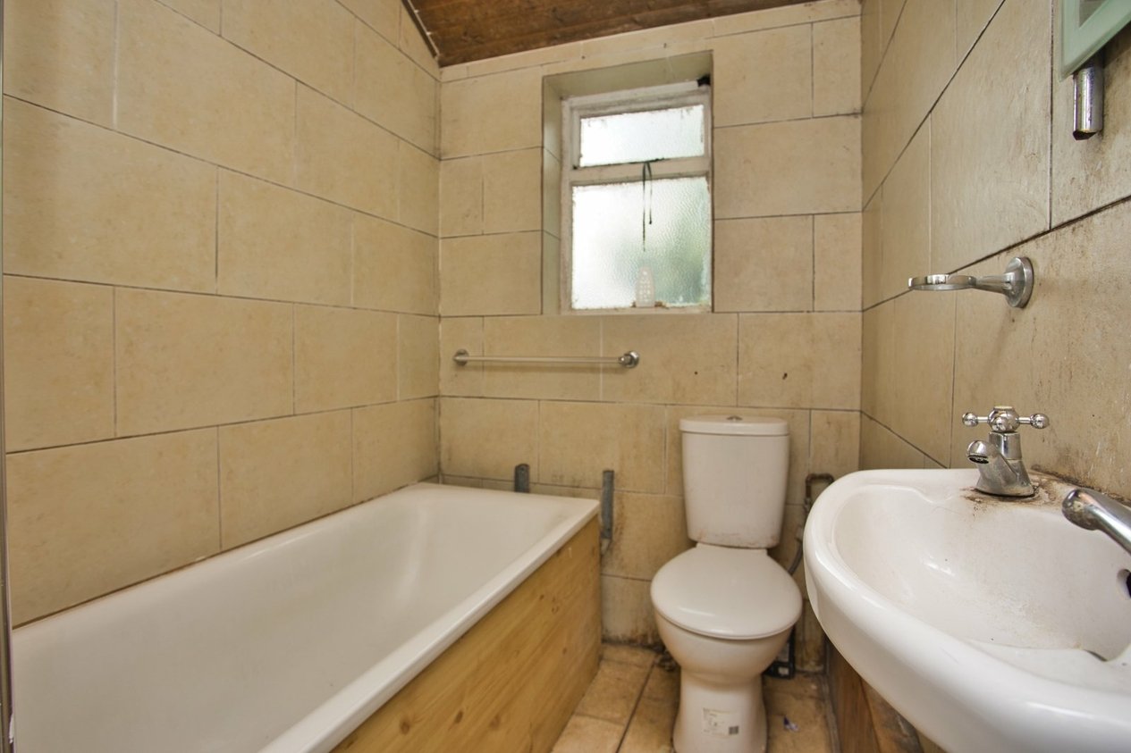 Properties For Sale in London Road Dover