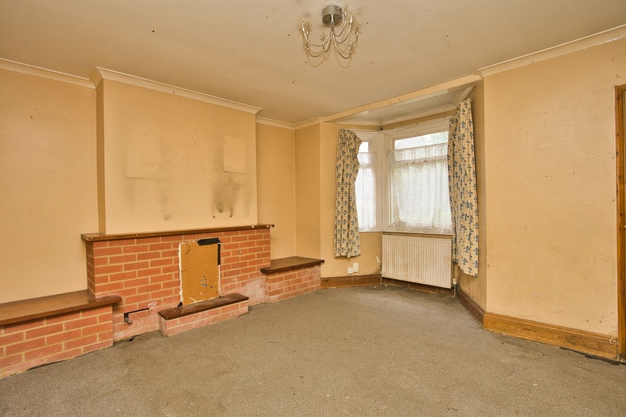 Properties For Sale in London Road Dover