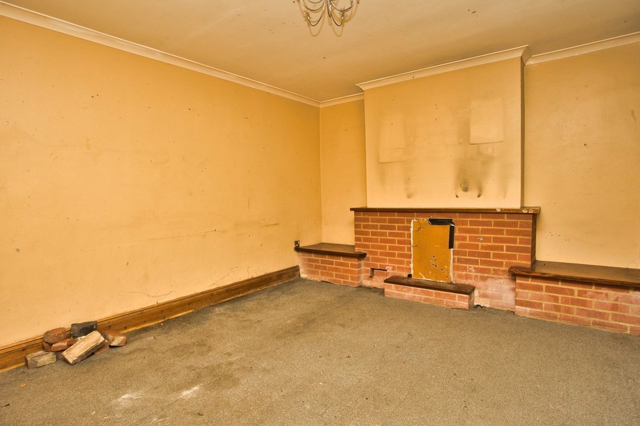 Properties For Sale in London Road Dover