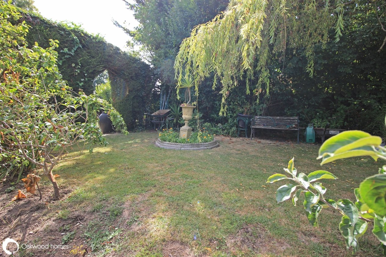 Properties For Sale in London Road 