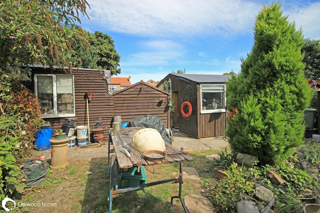 Properties For Sale in London Road 