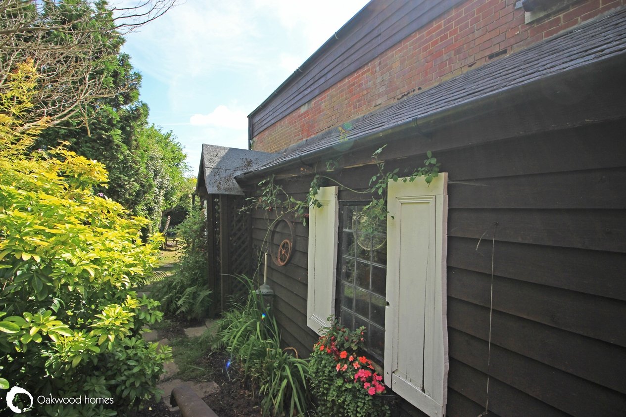 Properties For Sale in London Road 