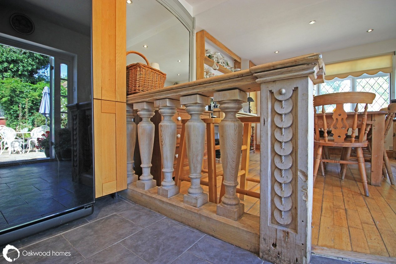 Properties For Sale in London Road 