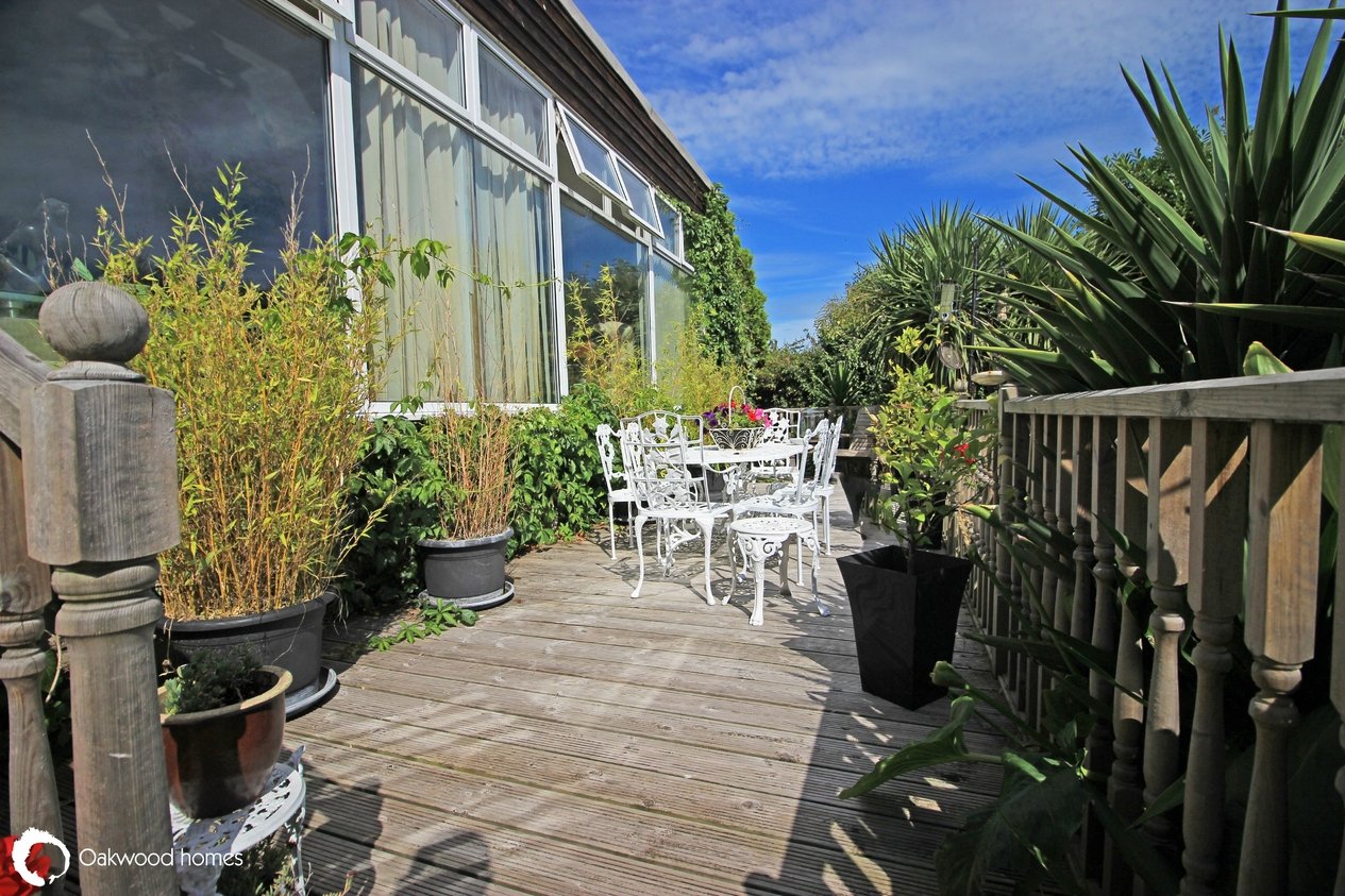 Properties For Sale in London Road 