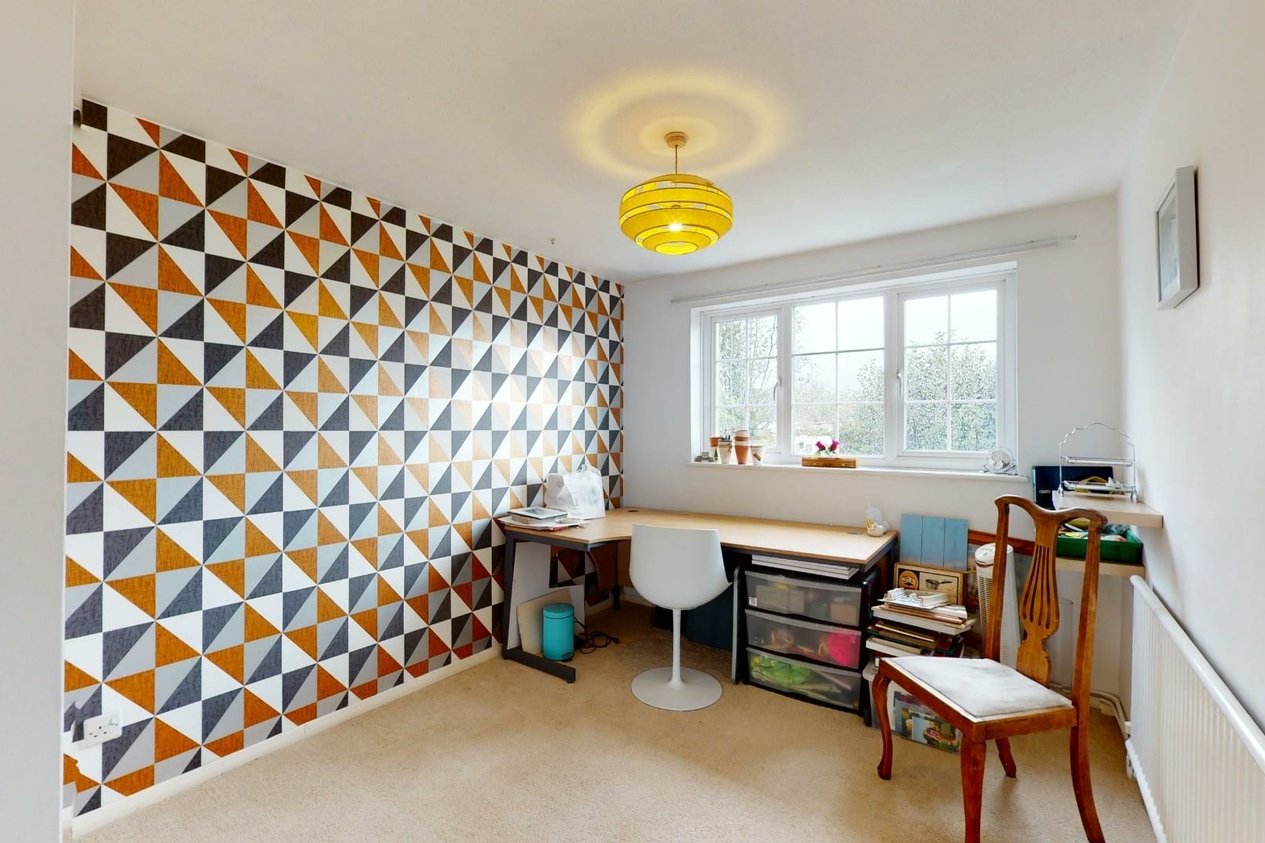 Properties Under Offer in London Road Sittingbourne