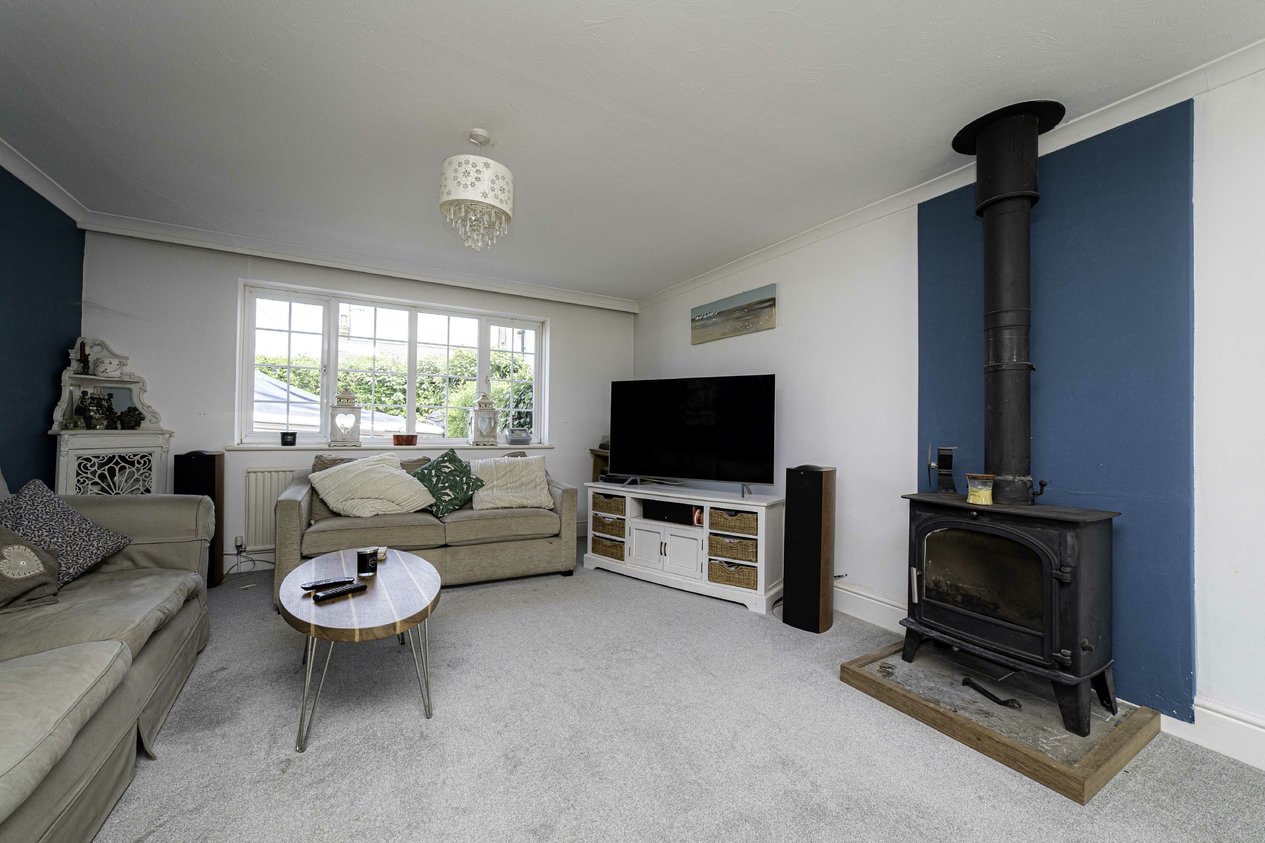 Properties Under Offer in London Road Sittingbourne