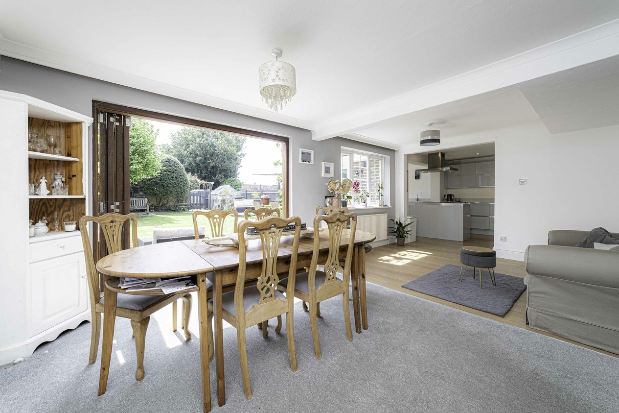 Properties Under Offer in London Road Sittingbourne