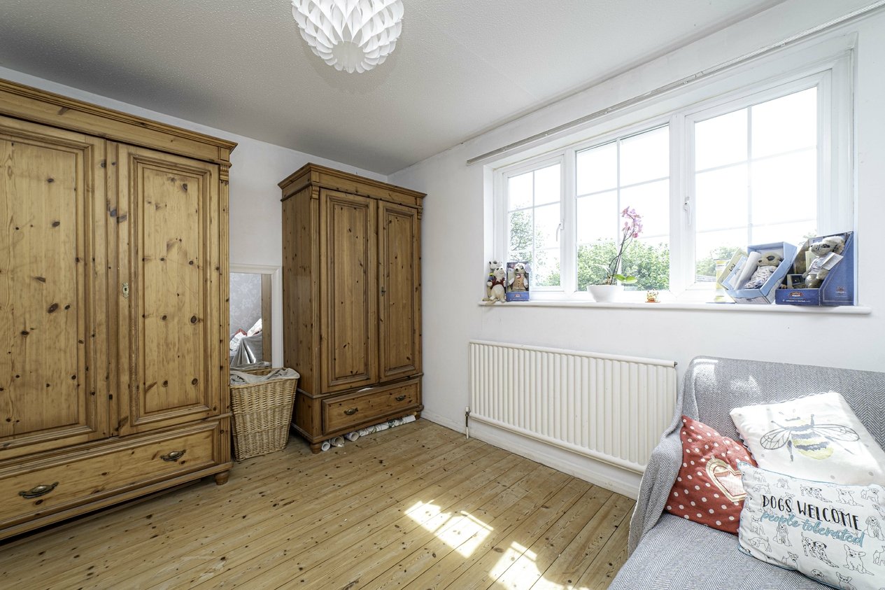 Properties Under Offer in London Road Sittingbourne