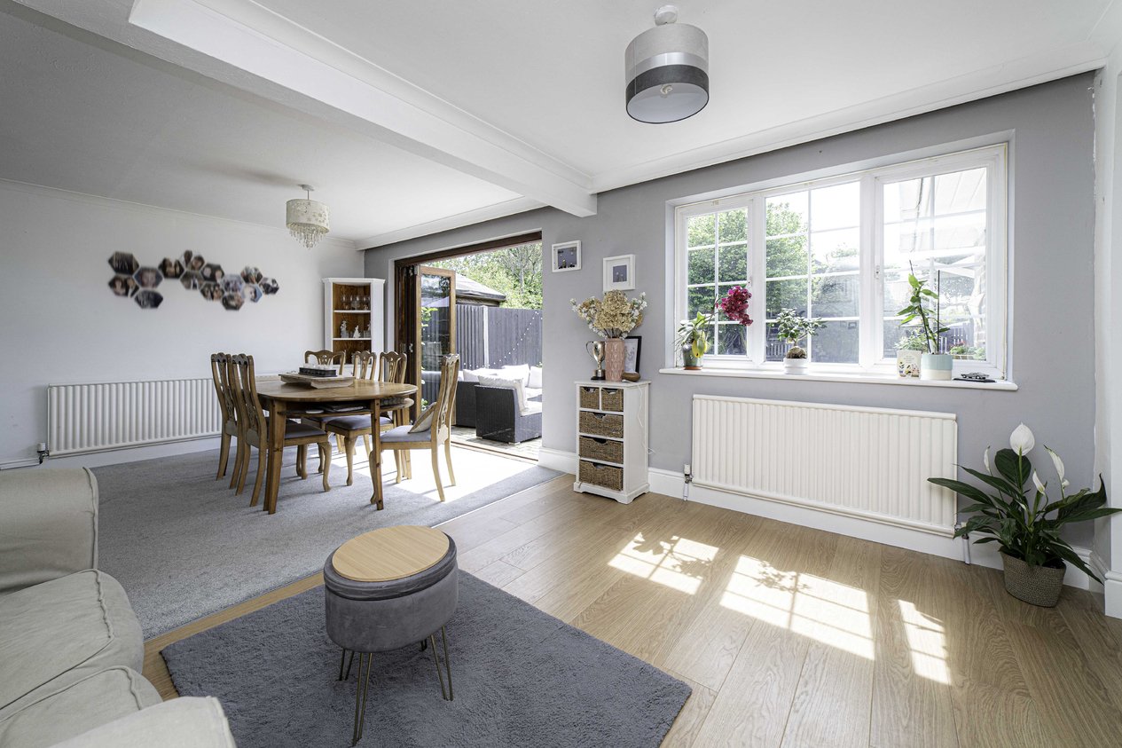 Properties Under Offer in London Road Sittingbourne