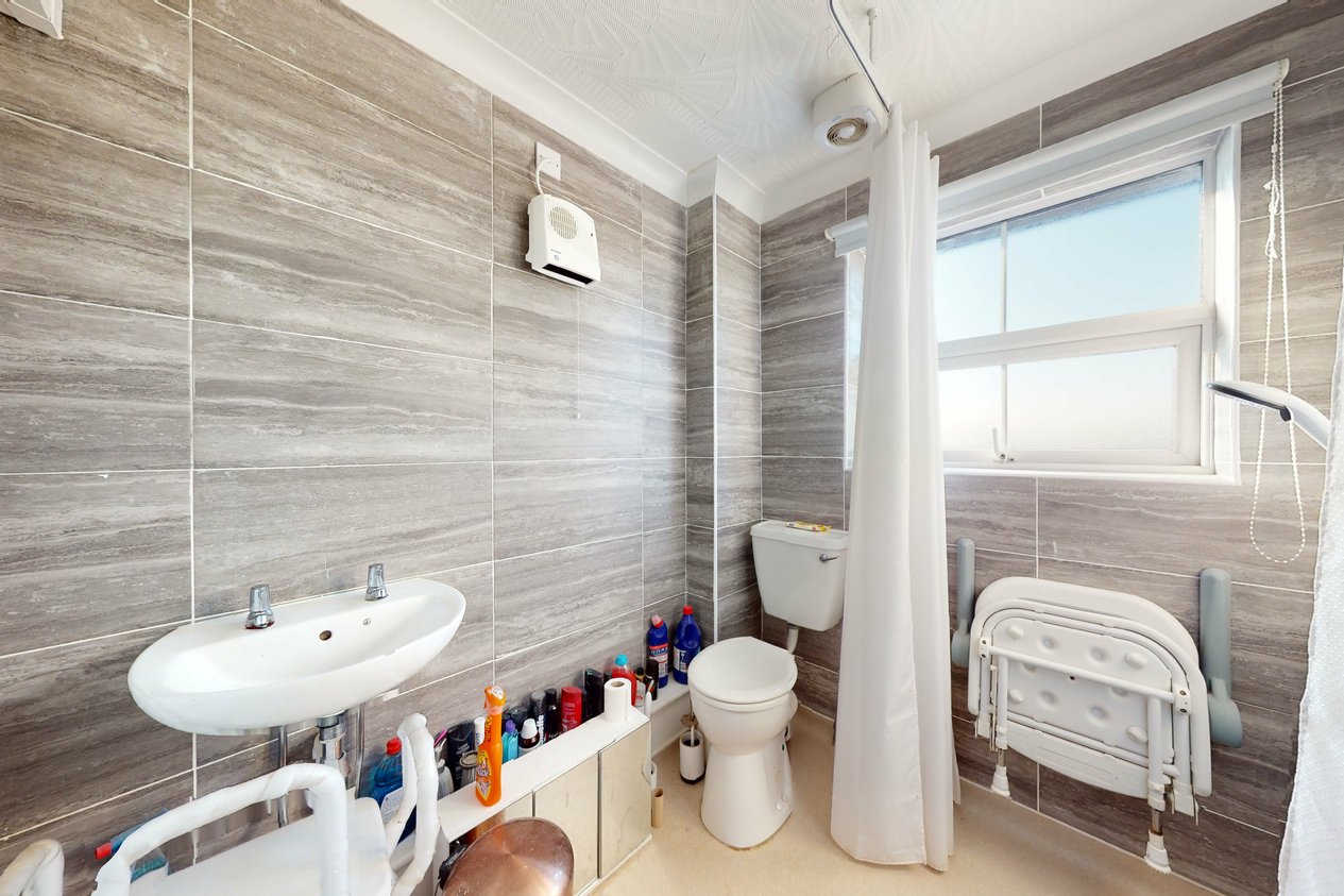 Properties For Sale in London Road Sittingbourne