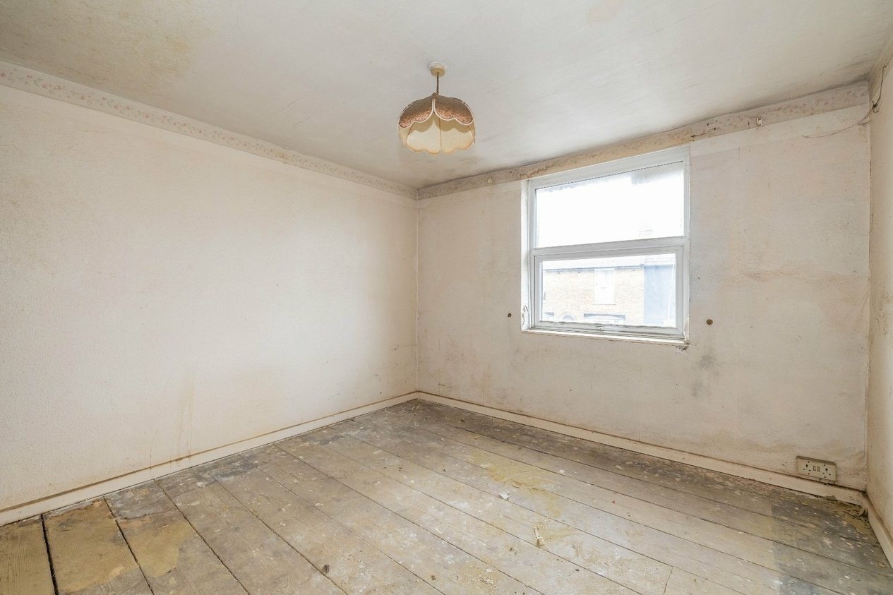 Properties Under Offer in London Road Sittingbourne