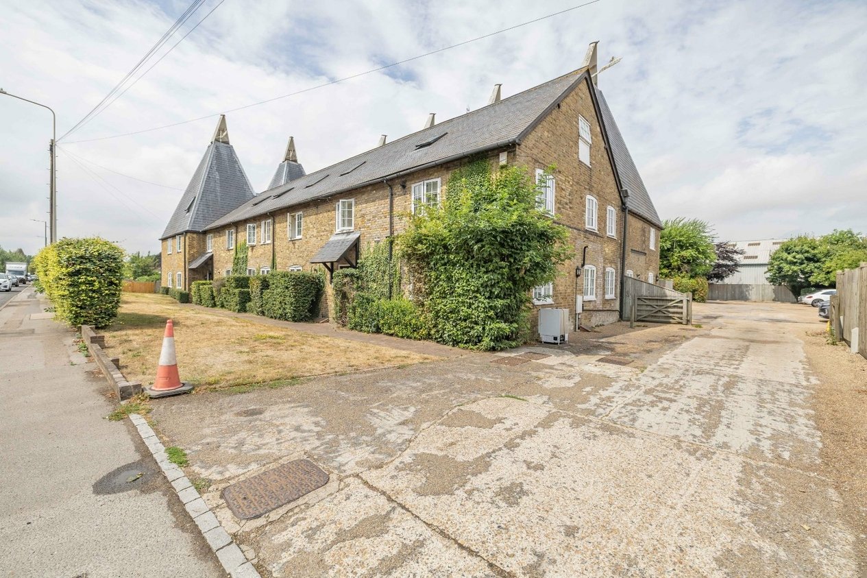 Properties For Sale in London Road Sittingbourne