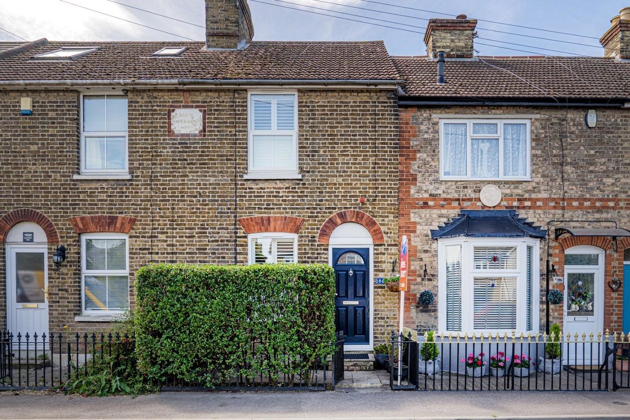 Properties Sold Subject To Contract in London Road Teynham