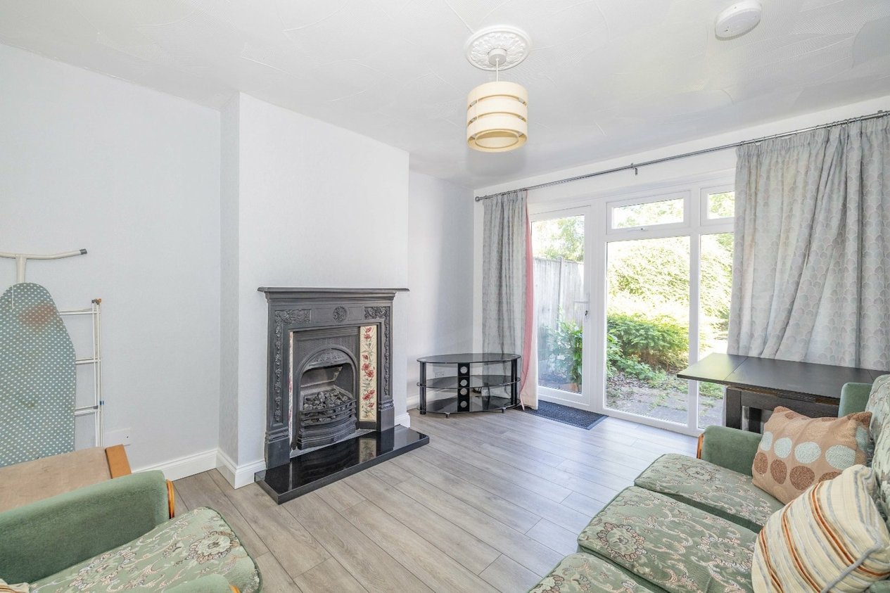 Properties Under Offer in Long Meadow Way Canterbury