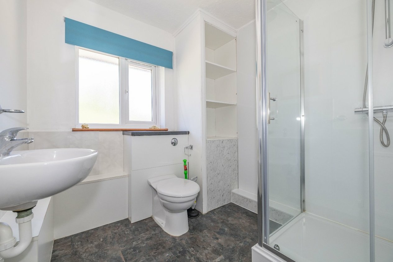 Properties Under Offer in Long Meadow Way Canterbury