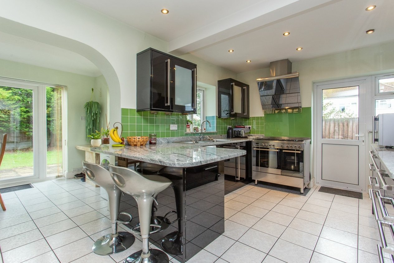 Properties For Sale in Lonsdale Avenue  Margate