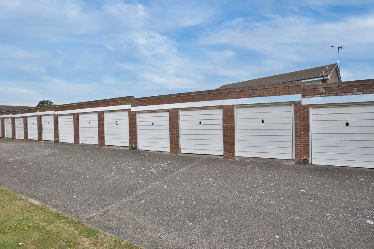 Properties Under Offer in Lord Warden Avenue Deal