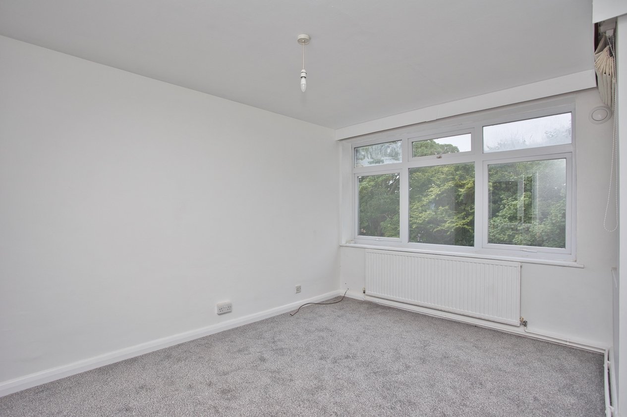 Properties Under Offer in Lord Warden Avenue Deal