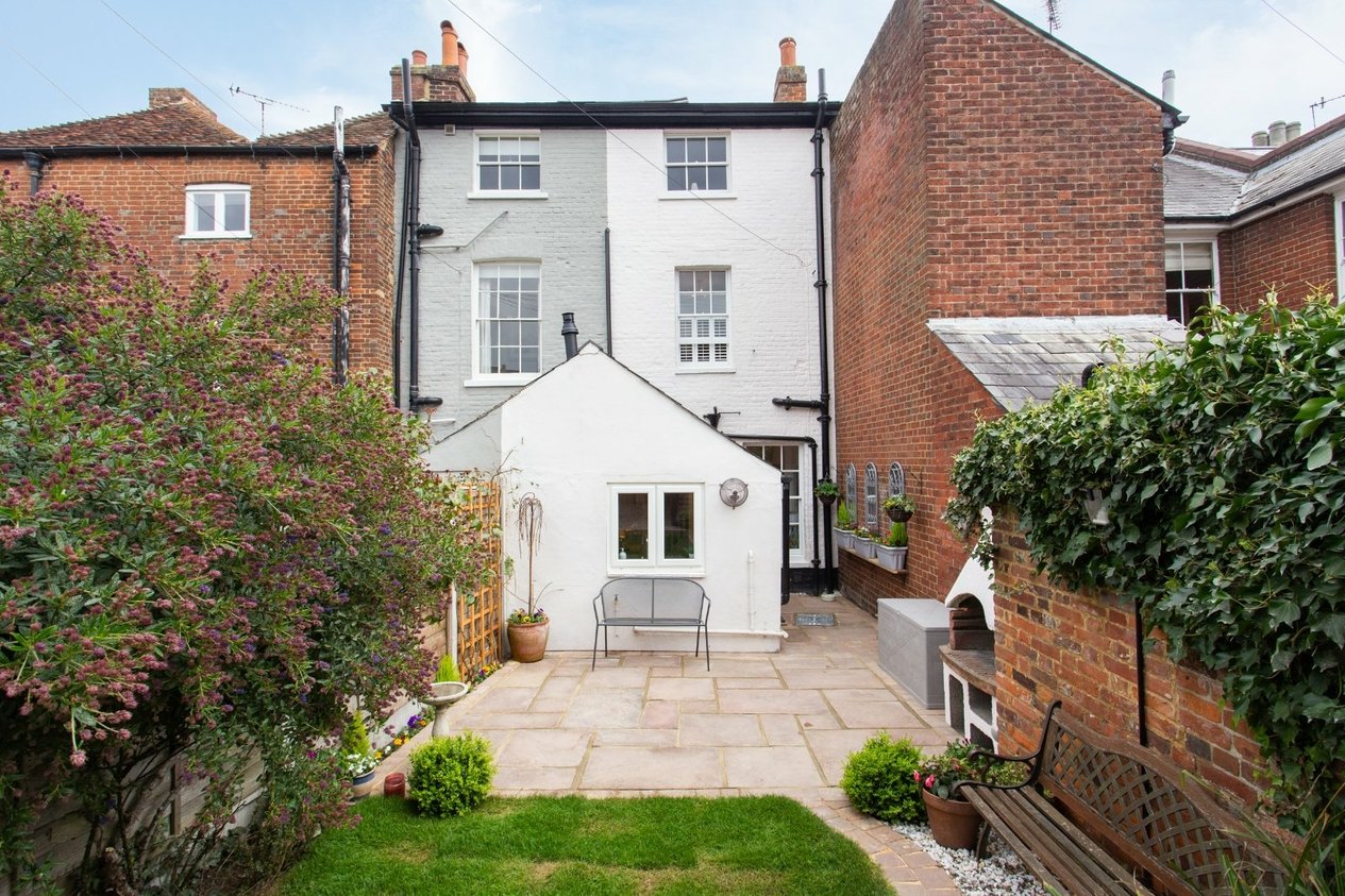 Properties For Sale in Love Lane Canterbury