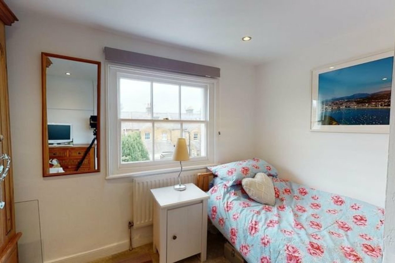 Properties For Sale in Love Lane Canterbury
