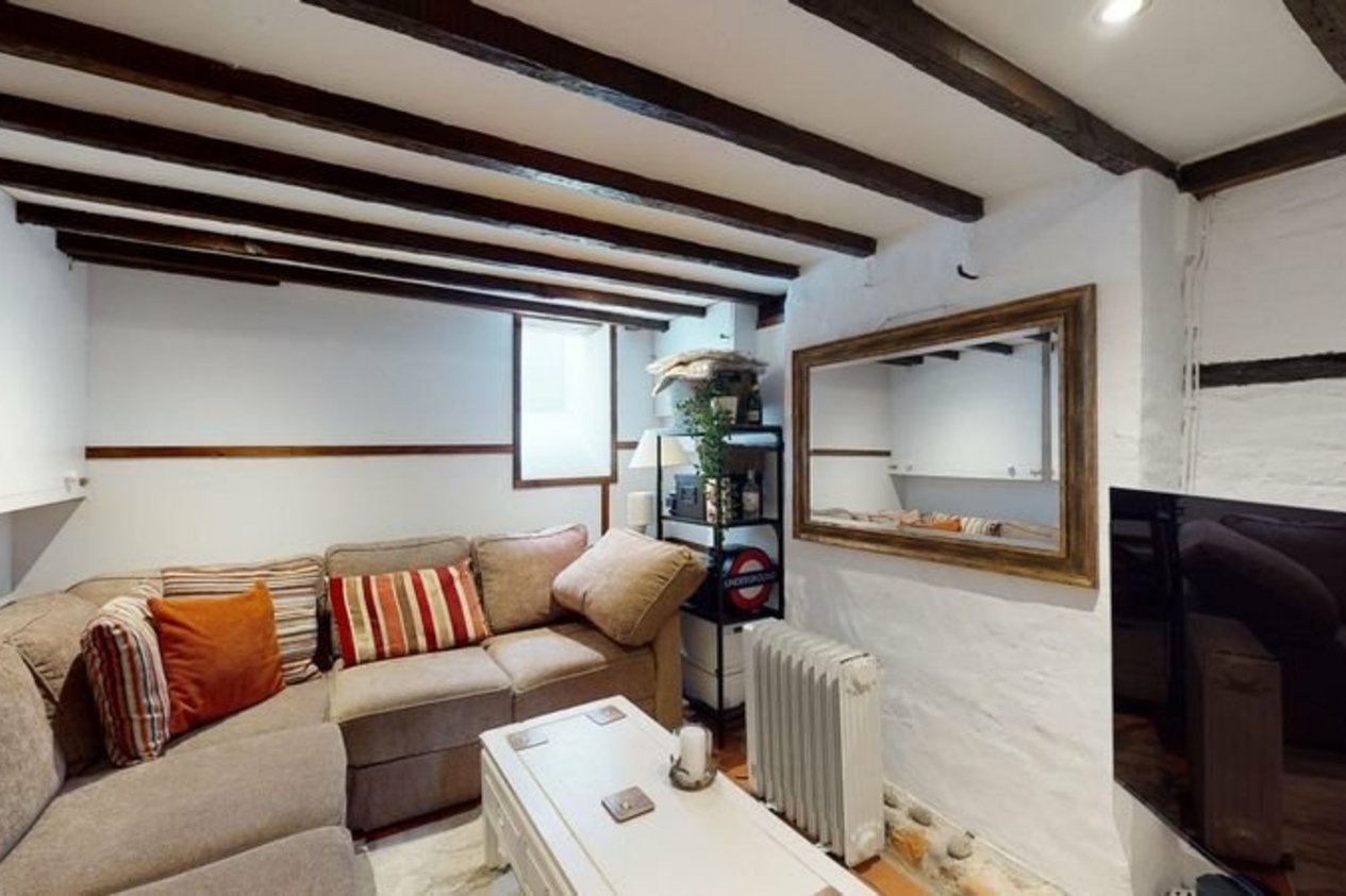Properties For Sale in Love Lane Canterbury