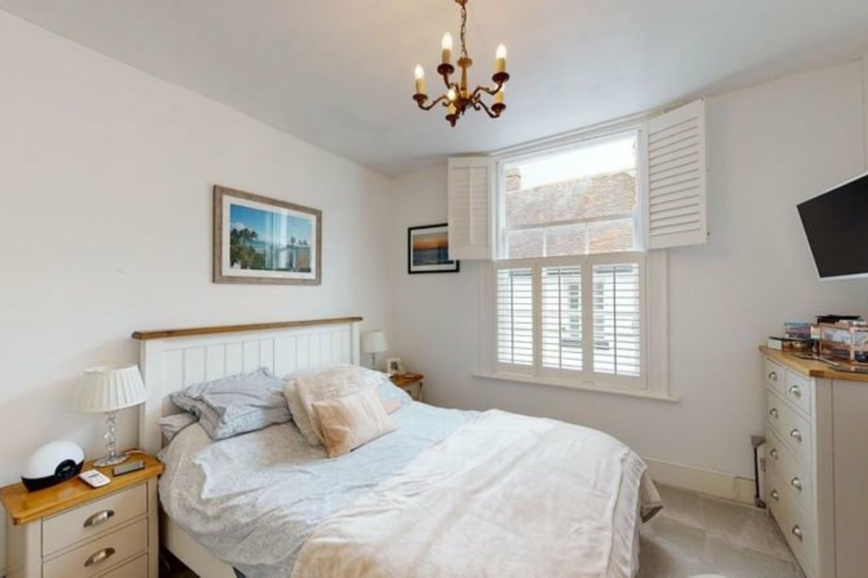 Properties For Sale in Love Lane Canterbury