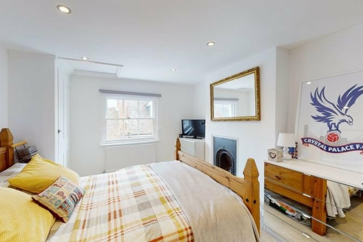 Properties For Sale in Love Lane Canterbury