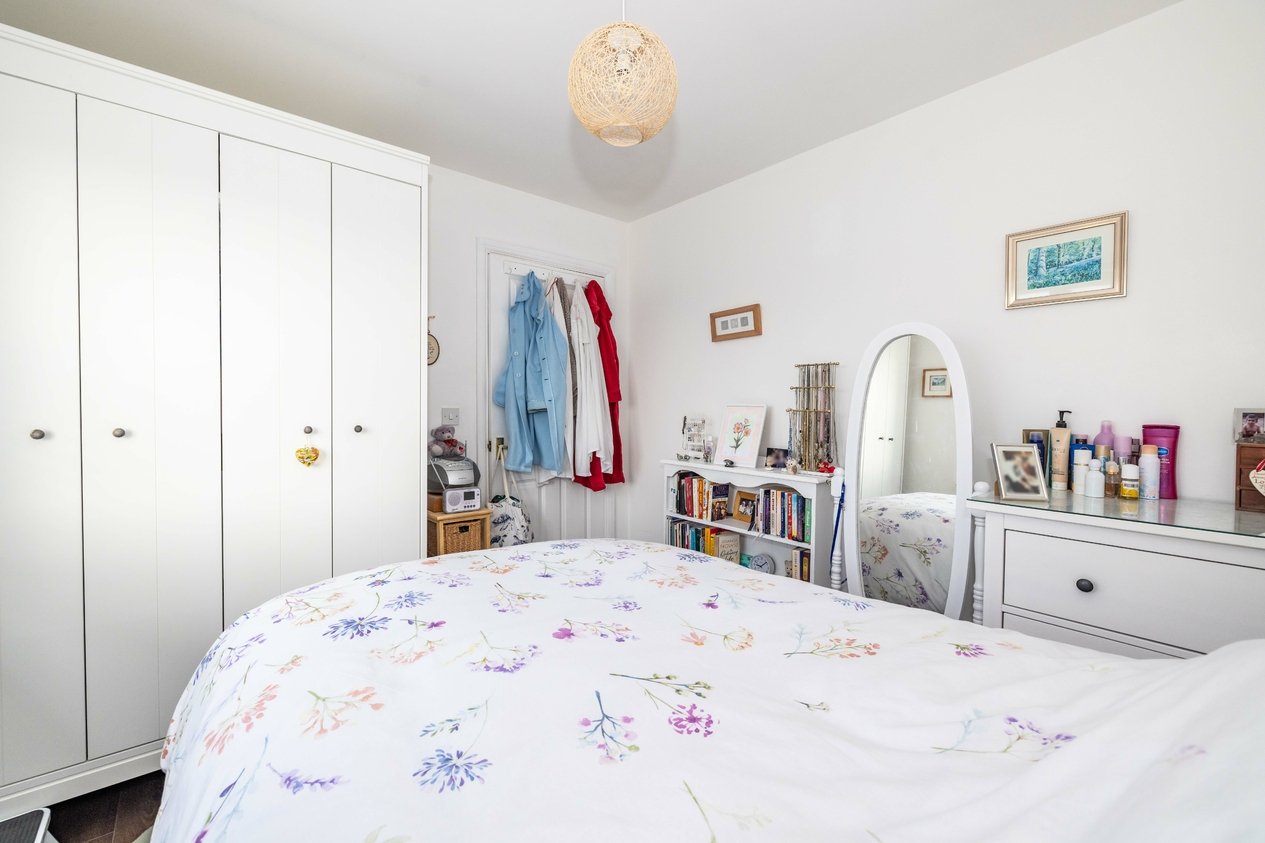 Properties Under Offer in Lower Road Faversham