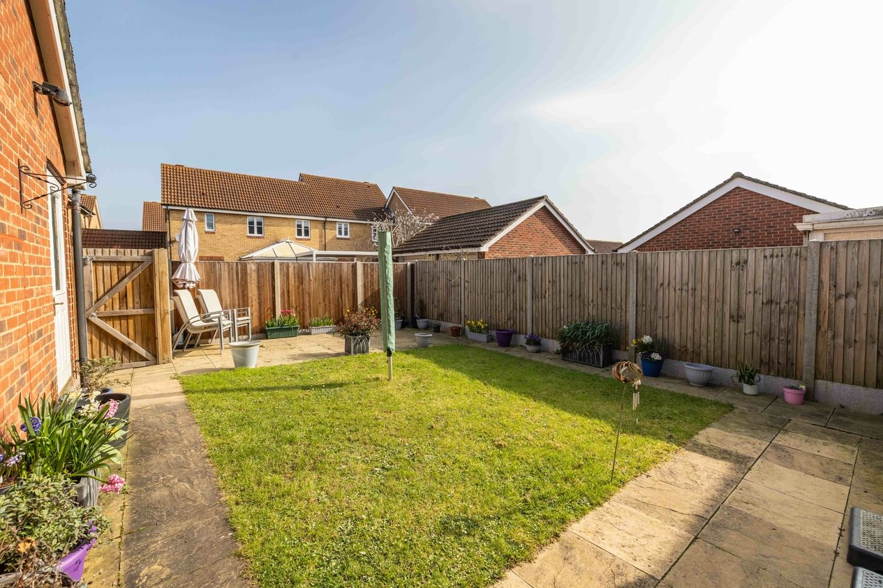 Properties Under Offer in Lower Road Faversham