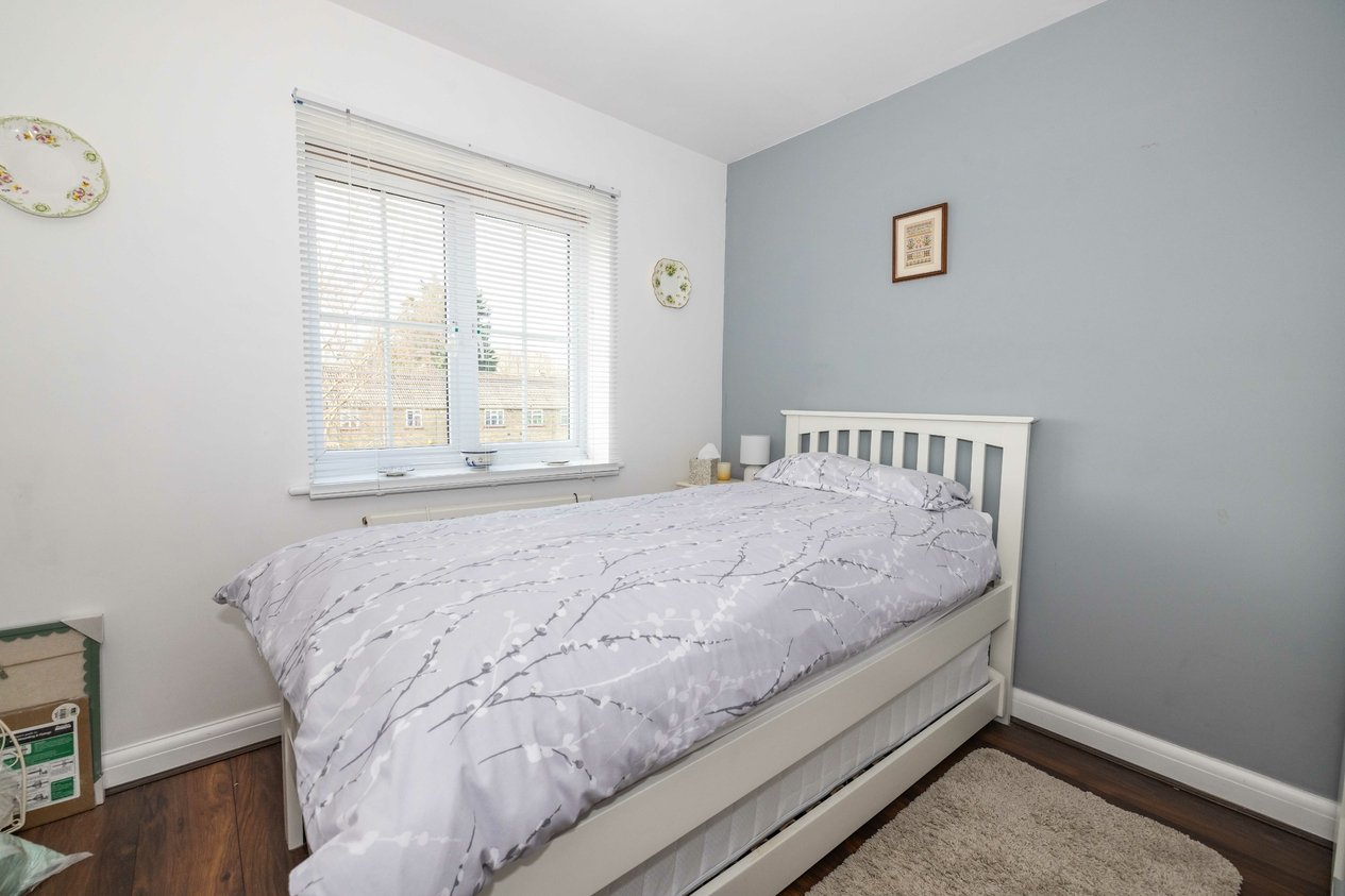Properties Under Offer in Lower Road Faversham