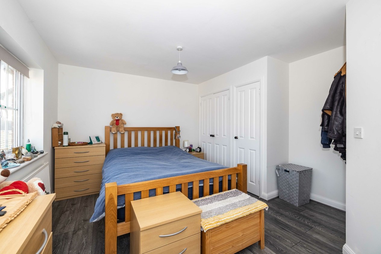 Properties Under Offer in Lower Road Faversham