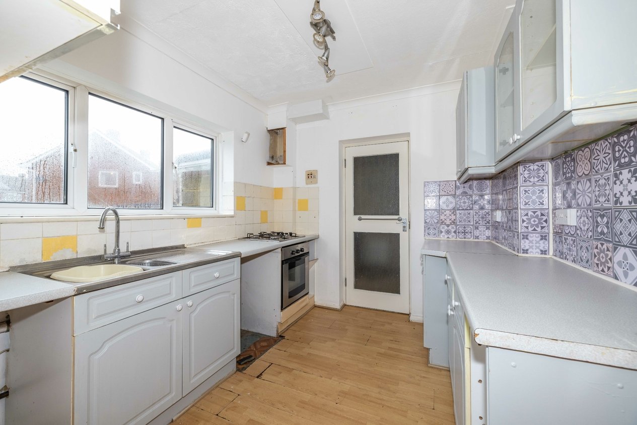 Properties Under Offer in Lower Road Faversham
