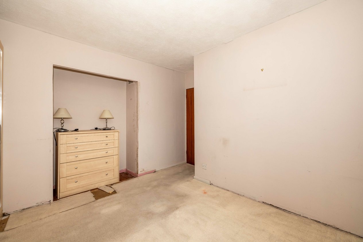 Properties Under Offer in Lower Road Faversham
