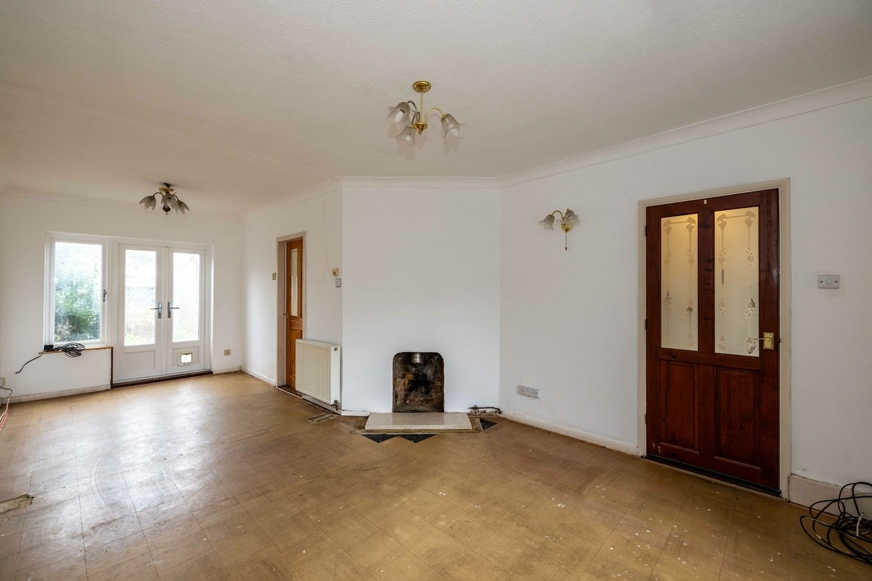 Properties Under Offer in Lower Road Faversham