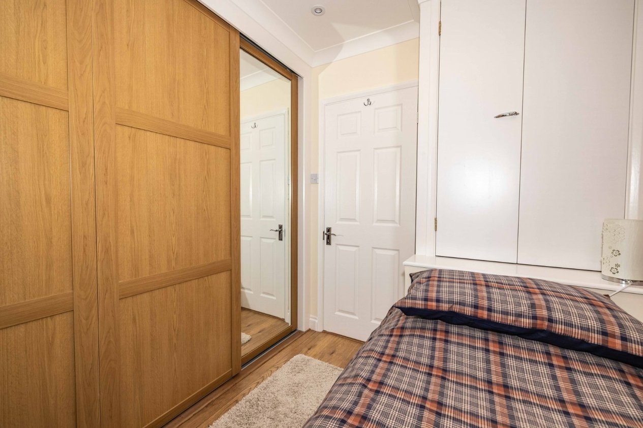 Properties Under Offer in Lower Road Faversham