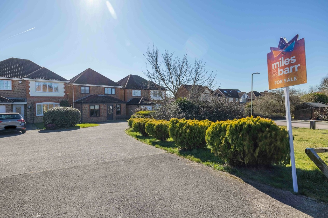 Properties For Sale in Lucilla Avenue Ashford