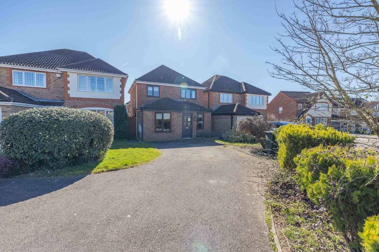 Properties For Sale in Lucilla Avenue Ashford