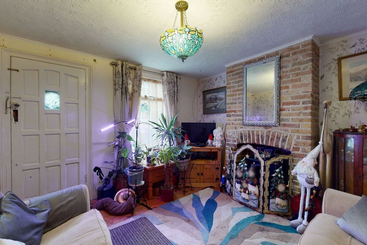Properties For Sale in Luton Road Faversham