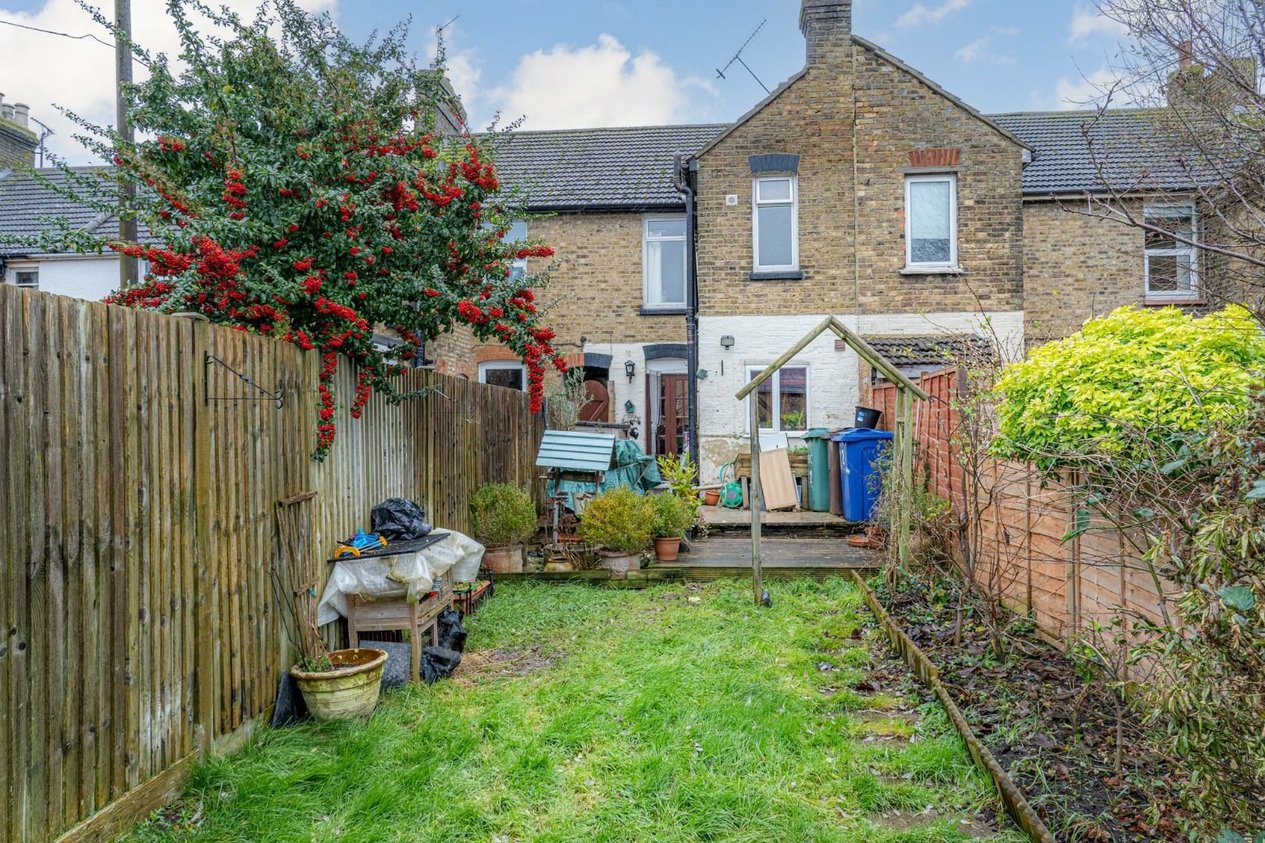 Properties For Sale in Luton Road Faversham