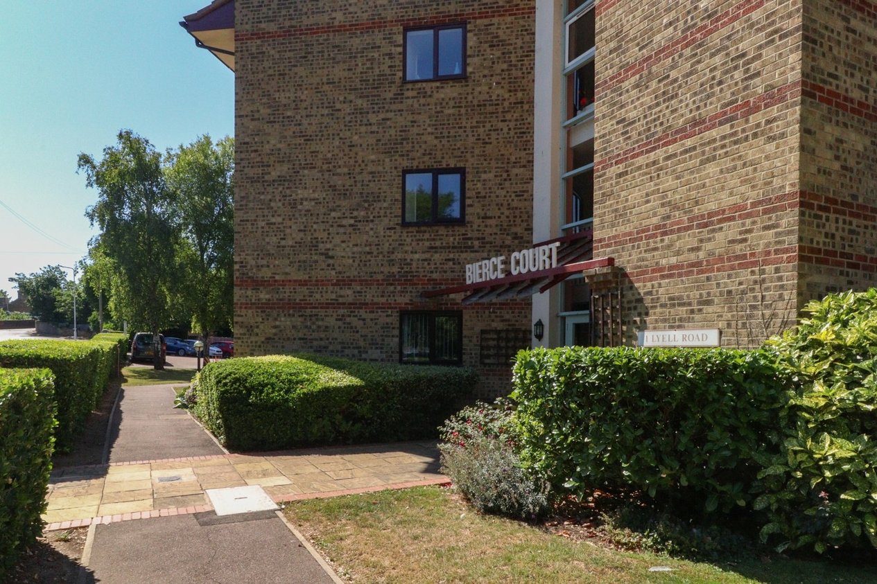 Properties For Sale in Lyell Road Birchington