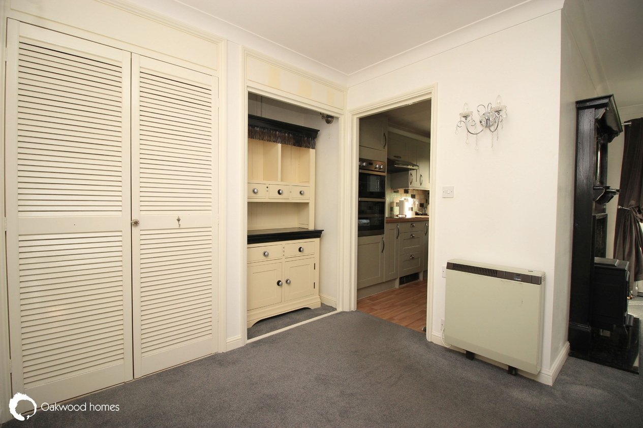 Properties Sold Subject to Contract in Lyell Road 