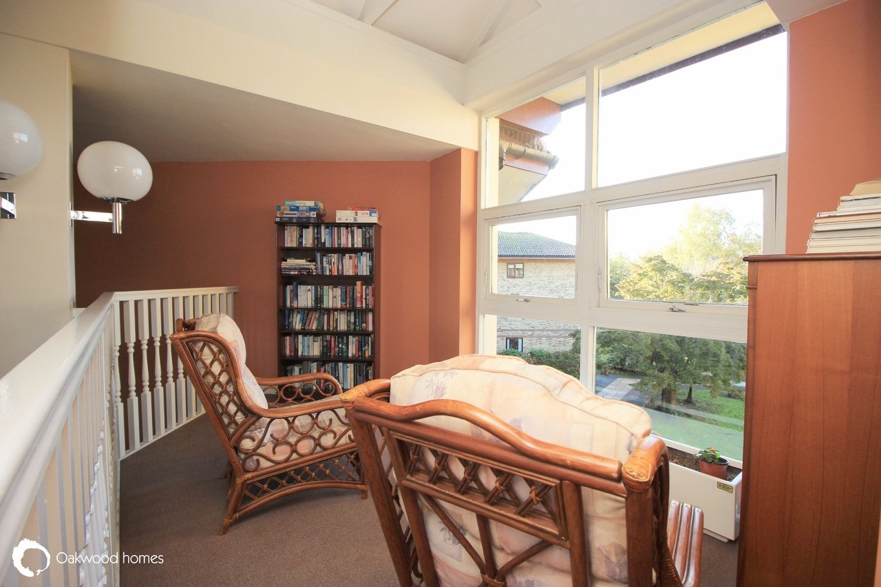 Properties Sold Subject to Contract in Lyell Road 
