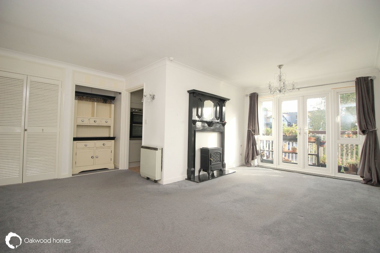 Properties Sold Subject to Contract in Lyell Road 