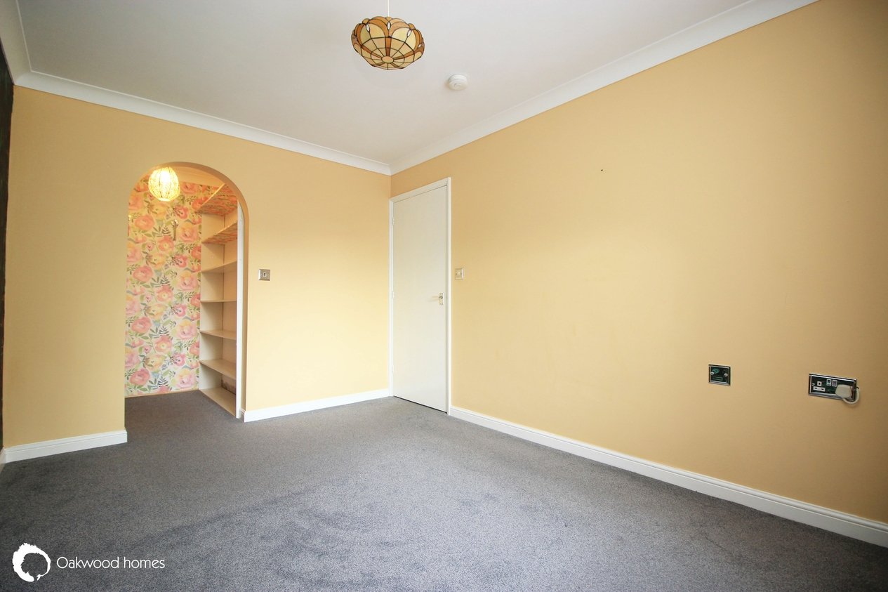 Properties Sold Subject to Contract in Lyell Road 