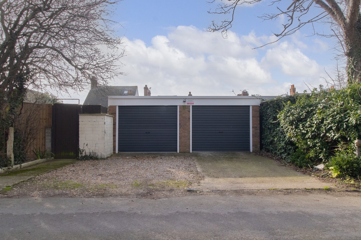 Properties For Sale in Madeira Road Margate