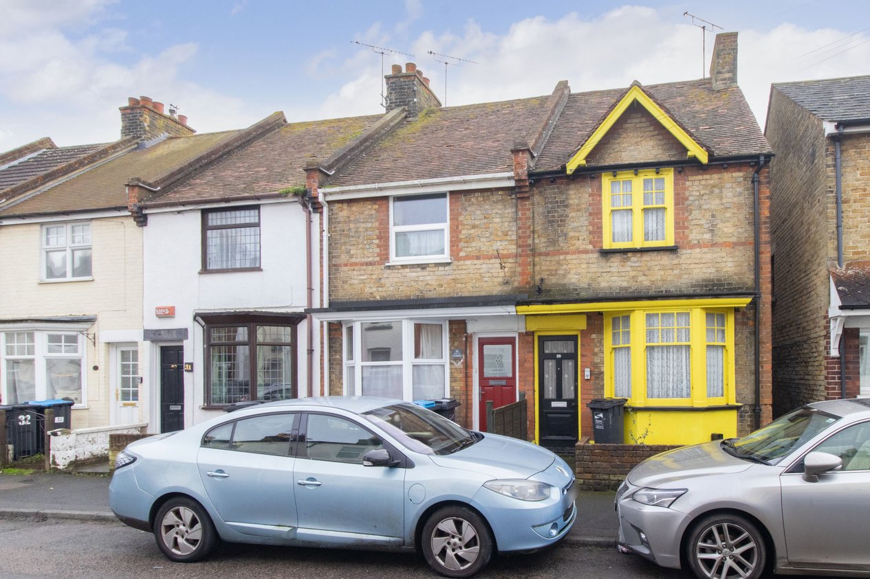 Properties For Sale in Magdala Road Broadstairs