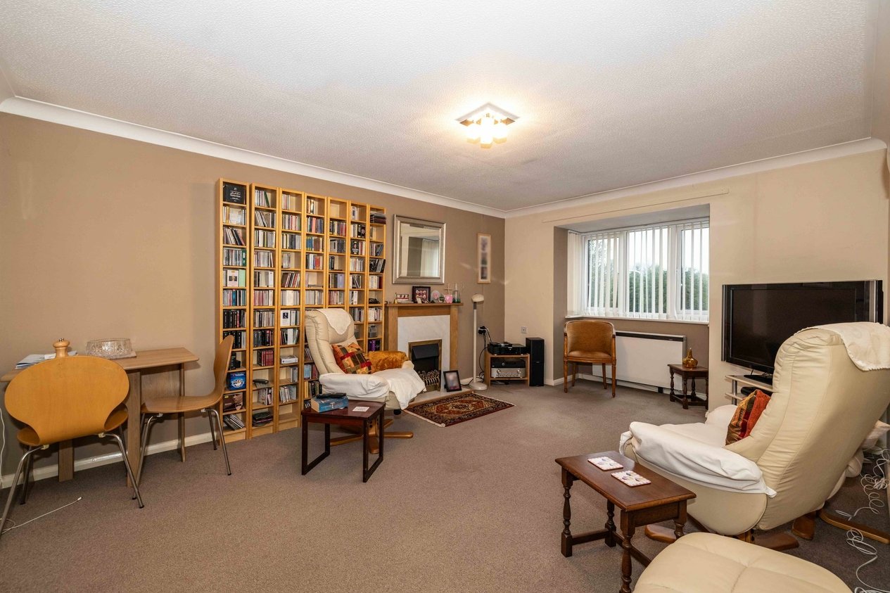 Properties Sold Subject To Contract in Magdalen Court  Ersham Road